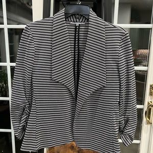 Elliot Lauren striped blazer. Size 8. Excellent condition.